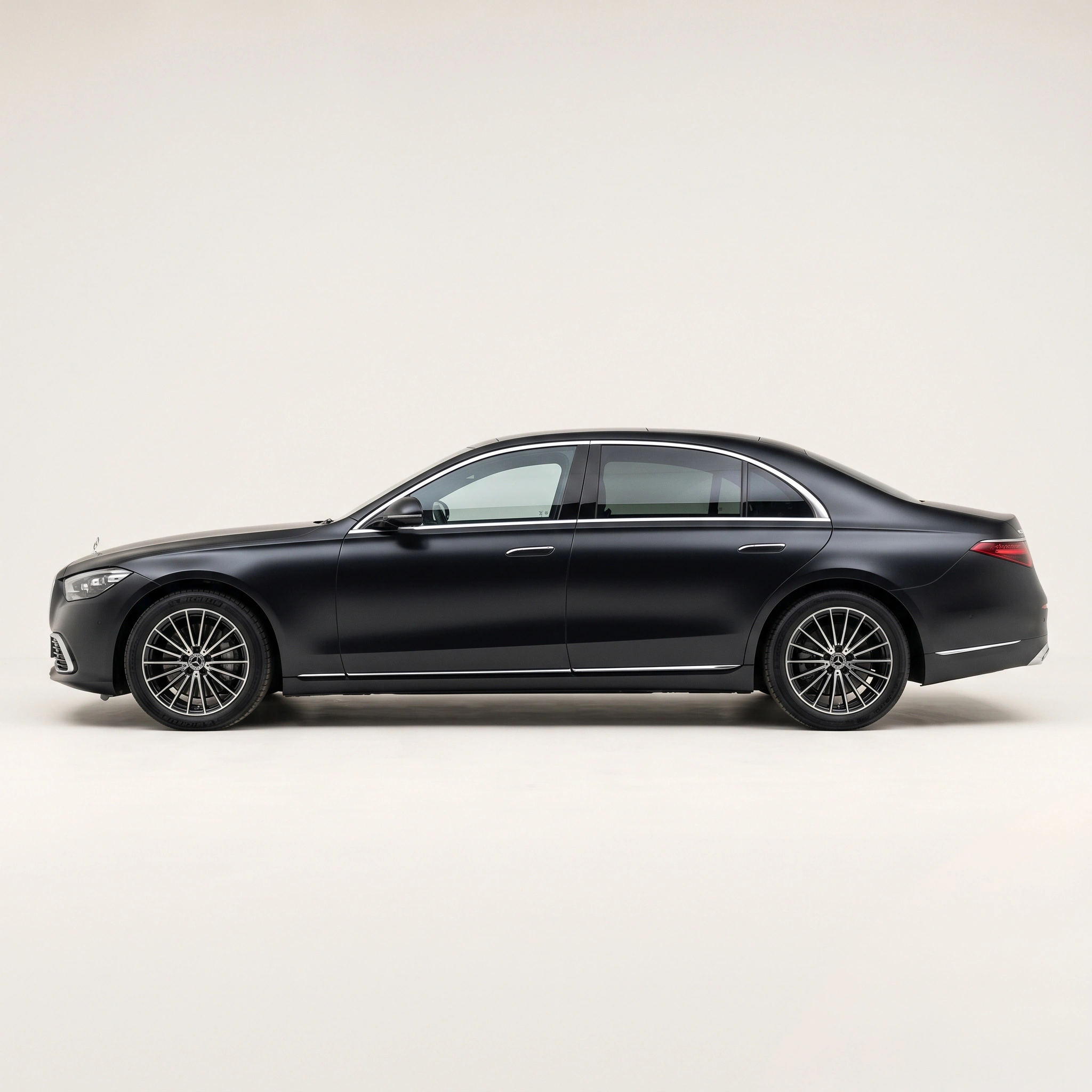 Mercedes-Benz S-Class First Class Sedan 2